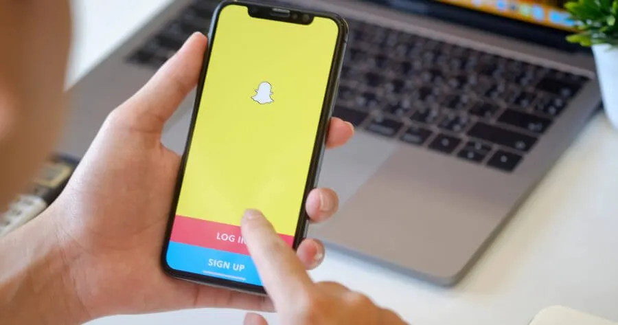 Cómo Hackear a Alguien en Snapchat en Secreto