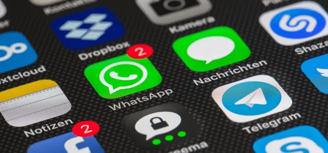 ¿Puedo Monitorear los Mensajes de Texto de Mi Cónyuge Sin su Teléfono?